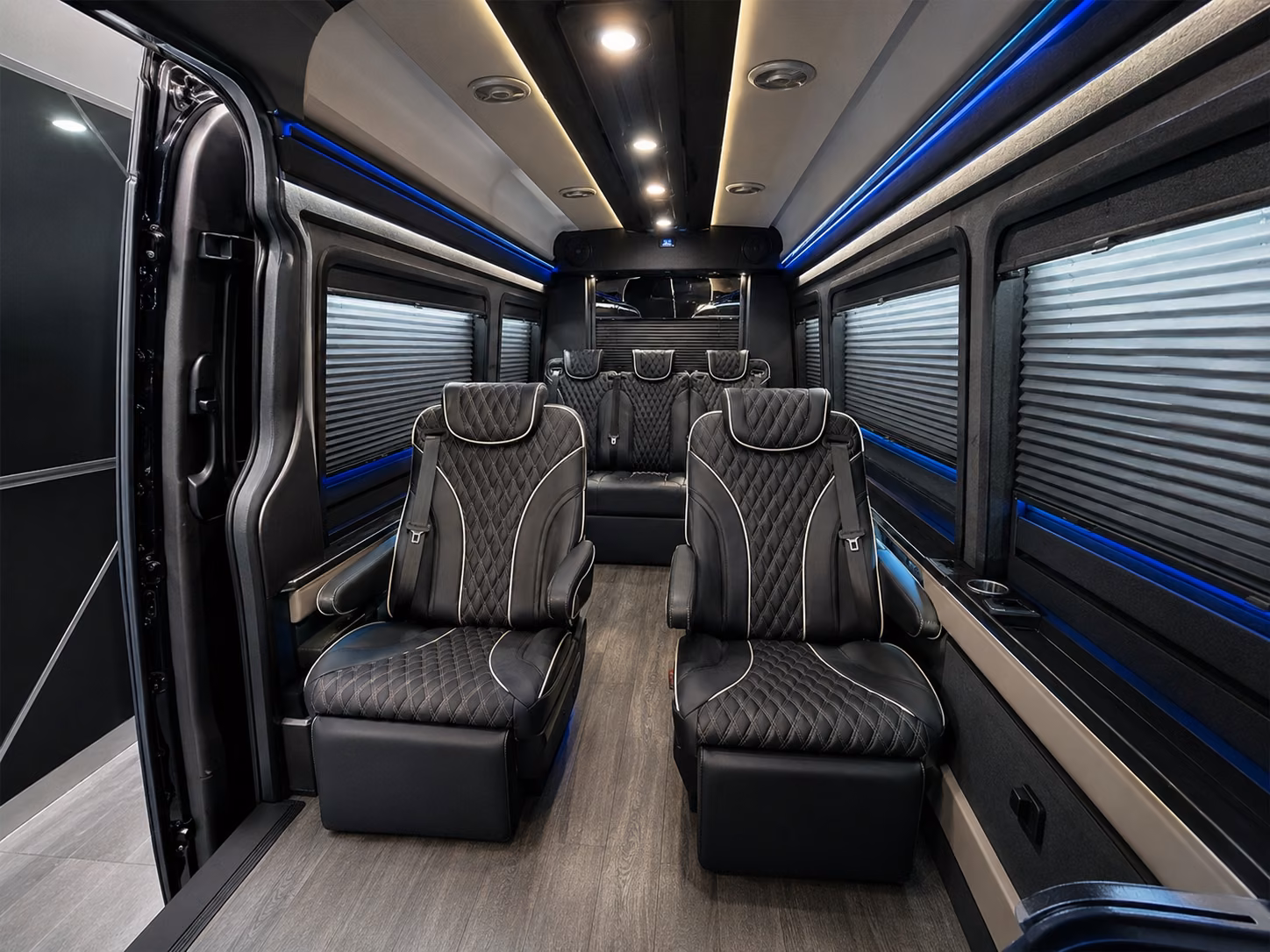 corporate and employee airport shuttle service from hamilton