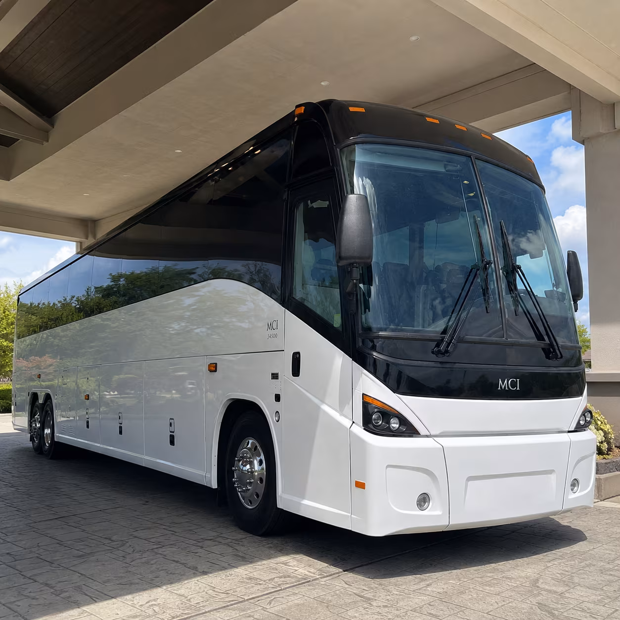 employee shuttle buses to spooky nook sports champion mill and hamilton s event venues
