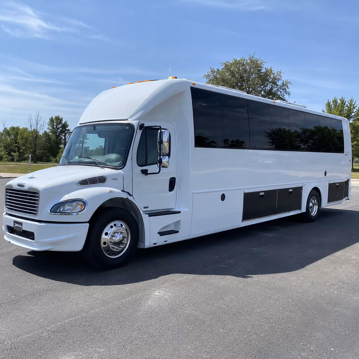 hamilton 40 passenger party bus