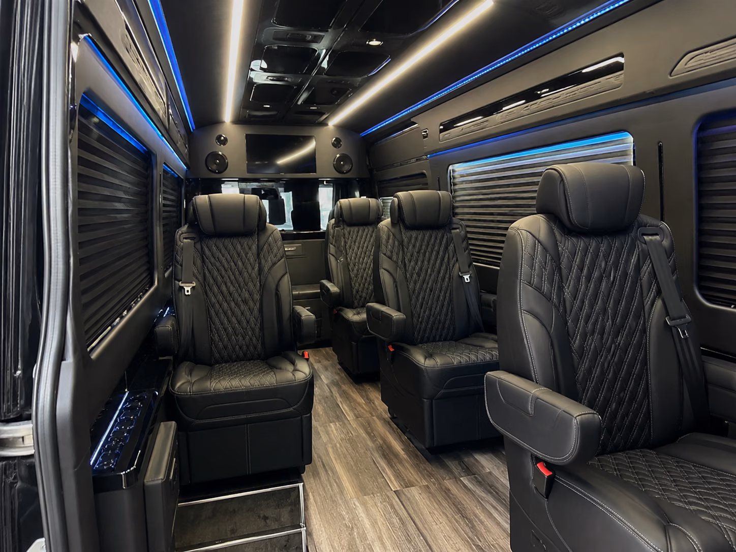 hamilton airport transportation