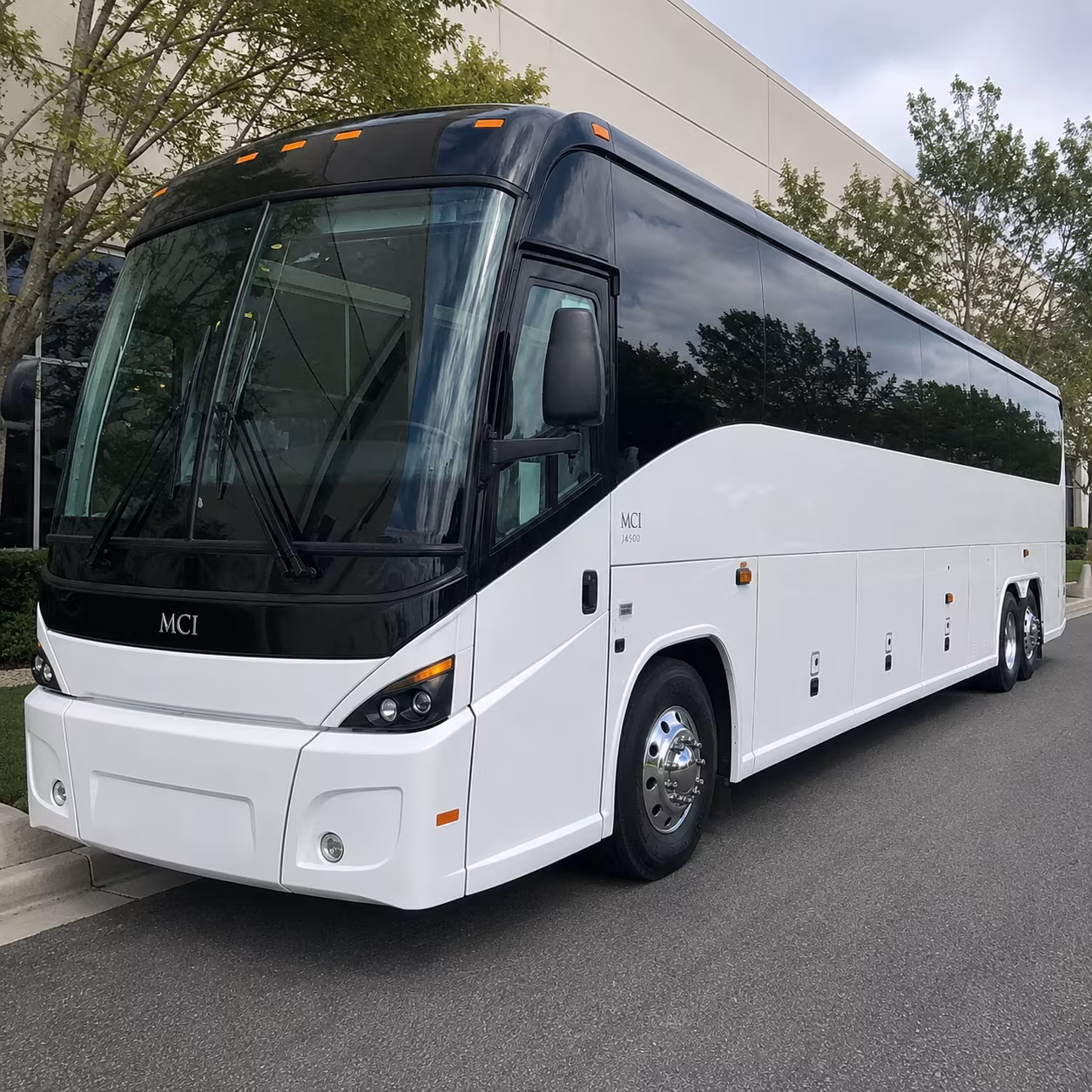 oxford and miami university workforce shuttle buses to hamilton