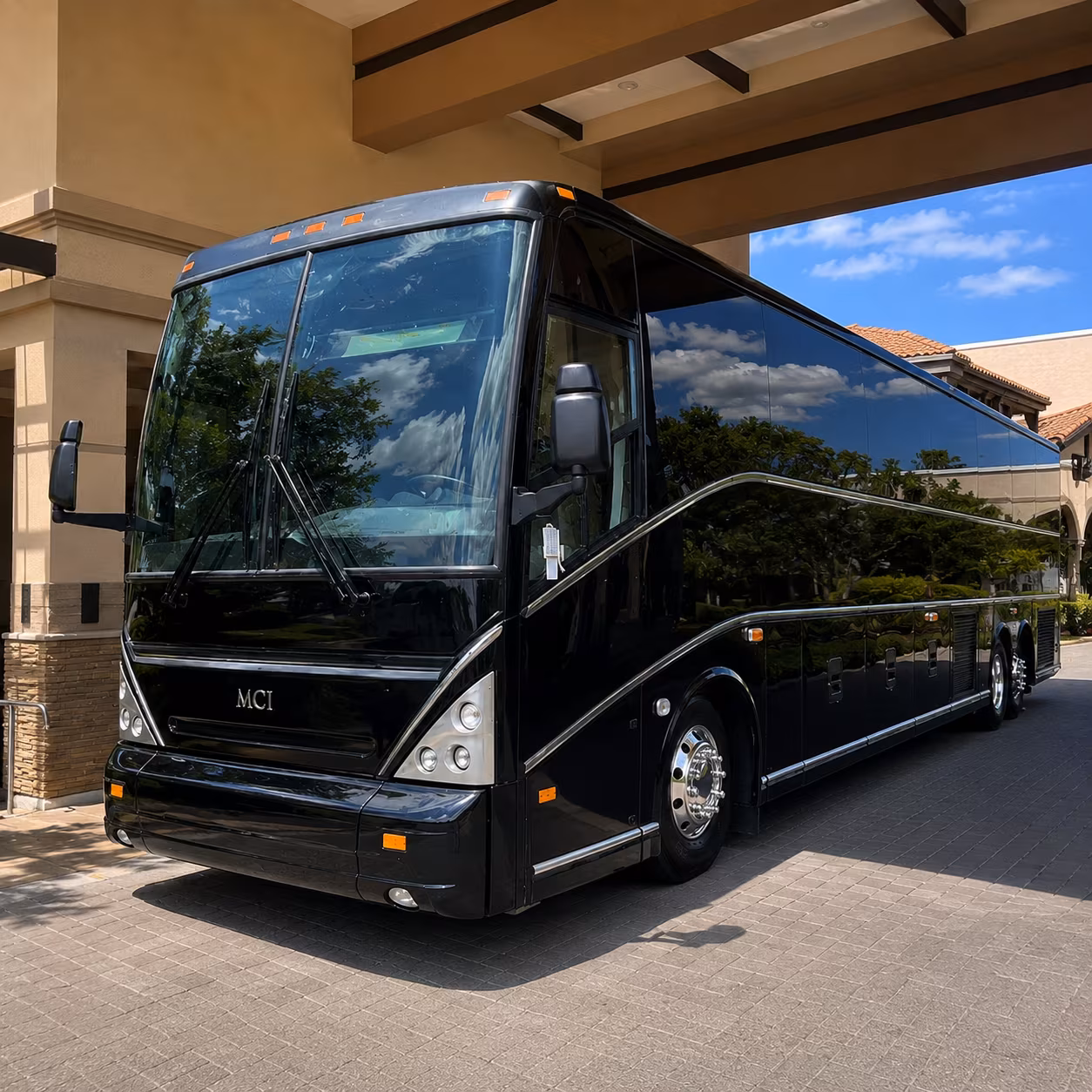 wedding and reception buses serving hamilton s venues along the great miami river